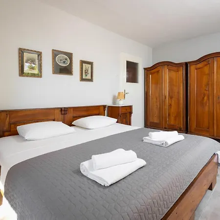 Сasa de vacaciones House Omi Mimice